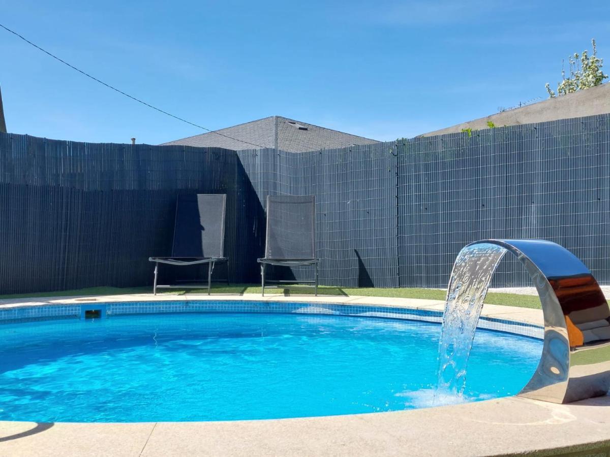 Casa Con Piscina Y Barbacoa Villa Freixido Kültér fotó